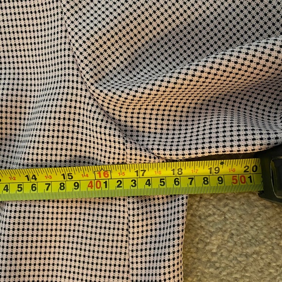 SOLD Vintage Pink Dotted Cropped Blazer - Size 12 - Picture 5 of 5